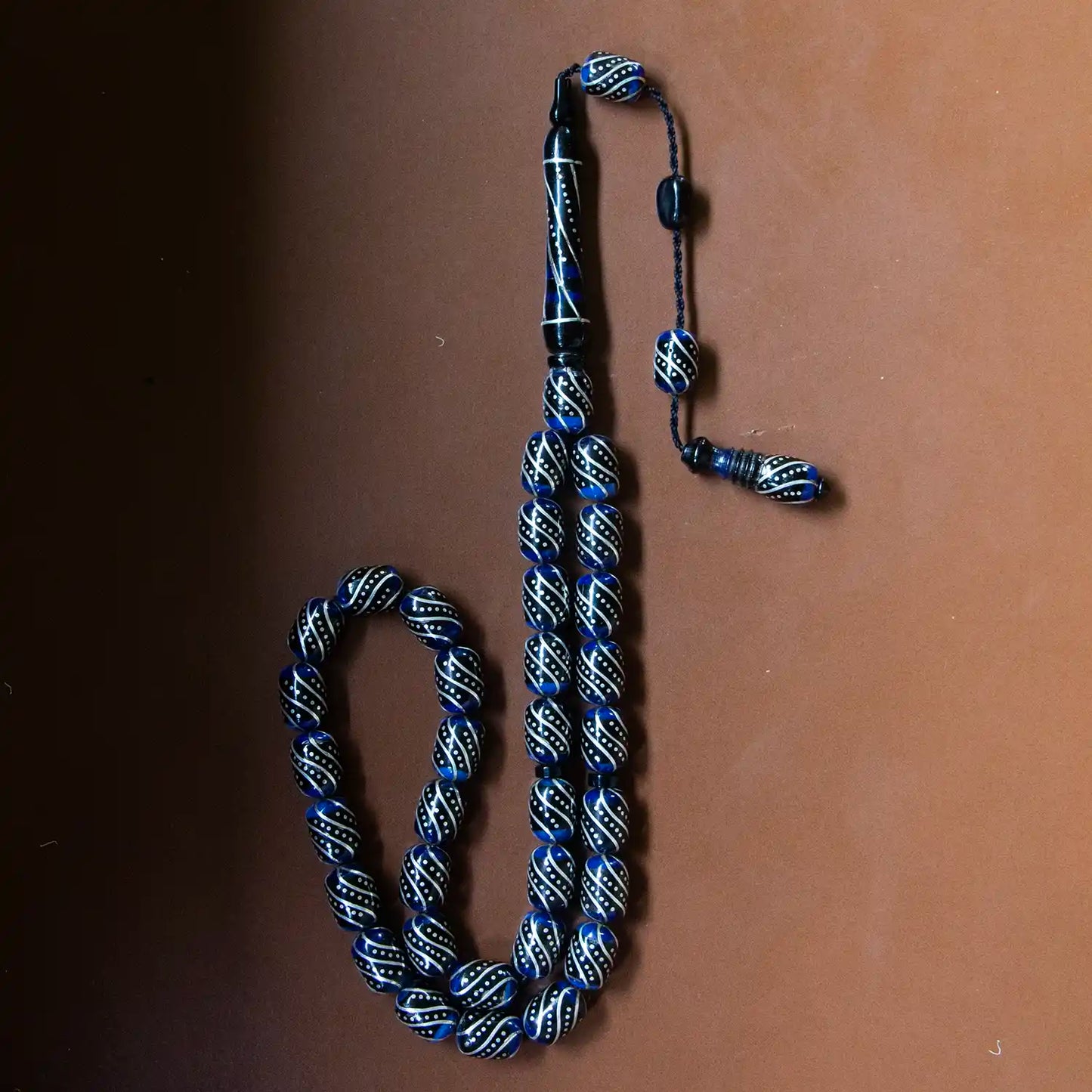 Usta İşi Gümüş Çakımlı Erzurum Oltu Tesbih – 7x11 mm Sistem Püsküllü